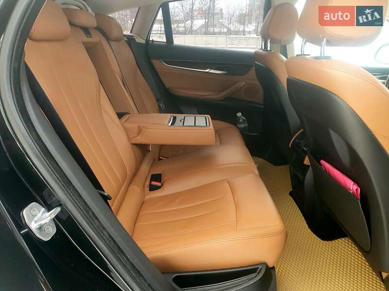 Внедорожник / Кроссовер BMW X6 2016 в Киеве