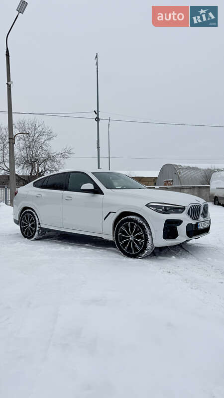 Внедорожник / Кроссовер BMW X6 2021 в Киеве
