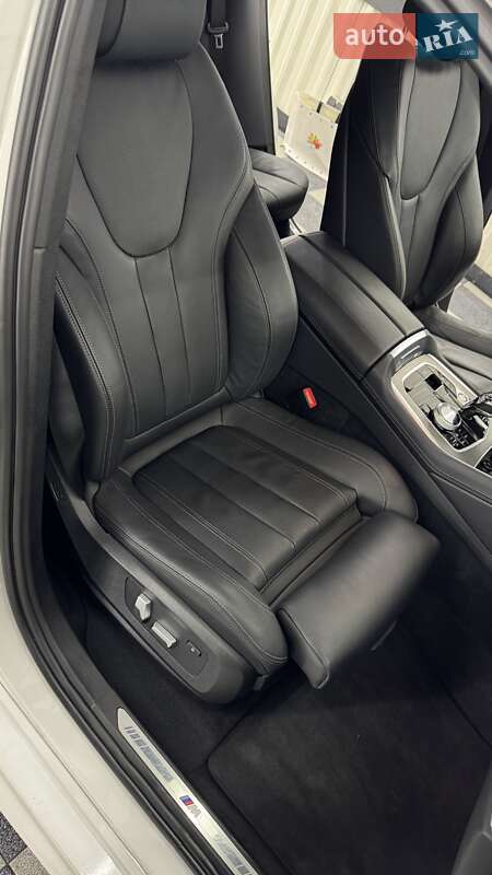 Внедорожник / Кроссовер BMW X6 2021 в Киеве