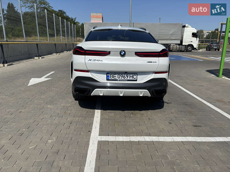 Внедорожник / Кроссовер BMW X6 2021 в Первомайске