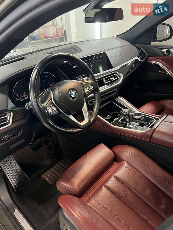 Внедорожник / Кроссовер BMW X6 2021 в Киеве