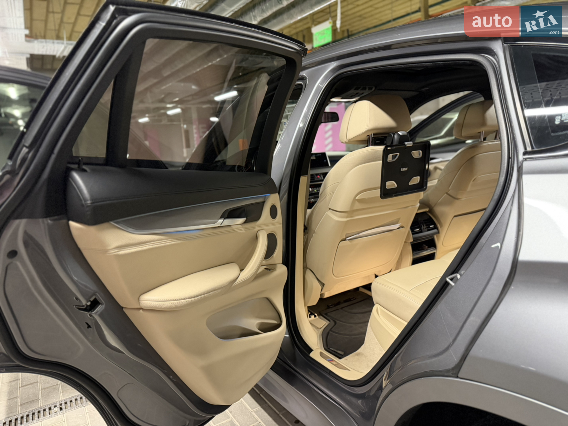 2015 BMW X6 - мініатюра 79