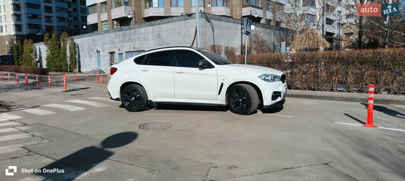 Внедорожник / Кроссовер BMW X6 2018 в Киеве