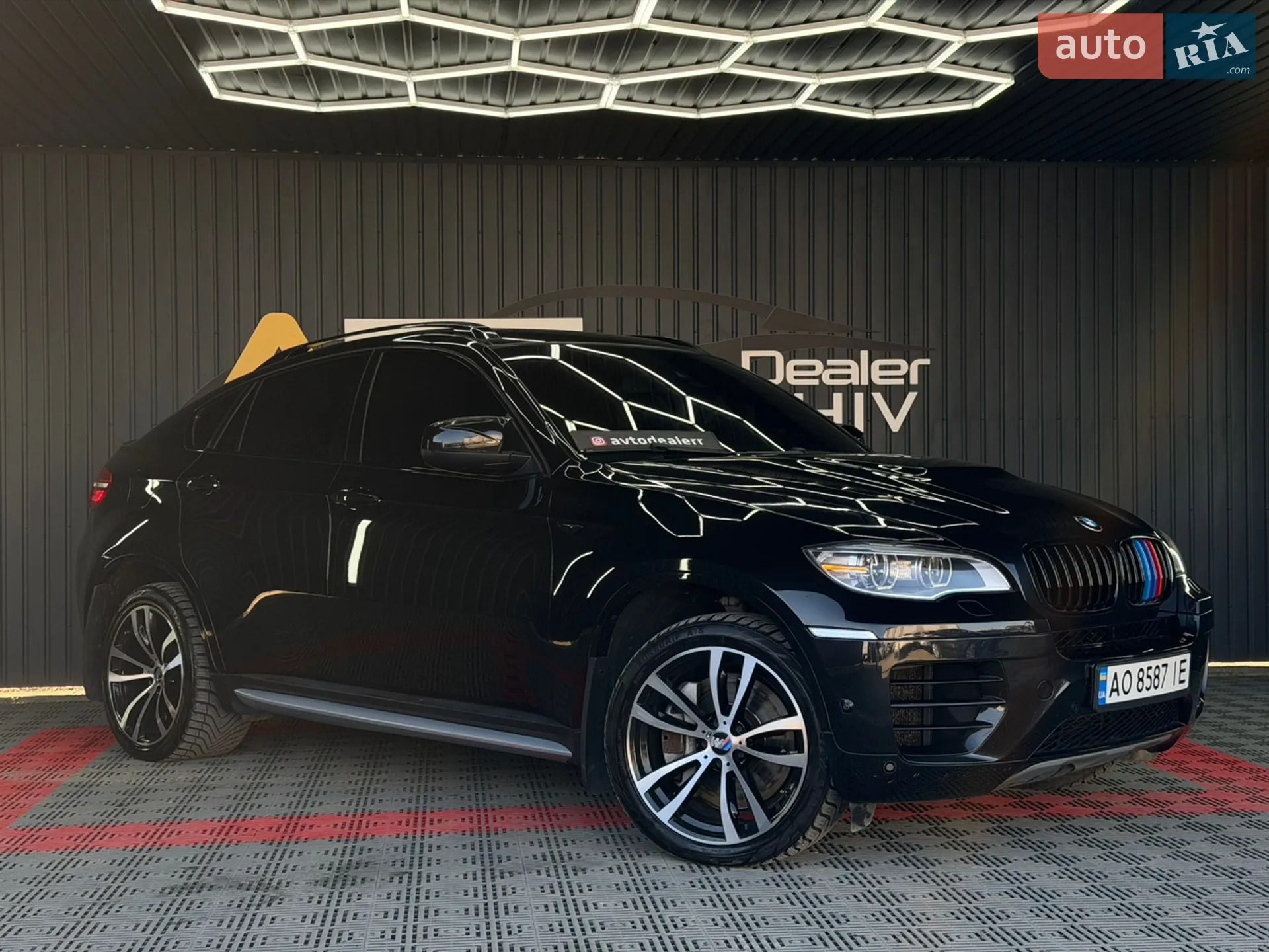 2012 BMW X6 - мініатюра 2
