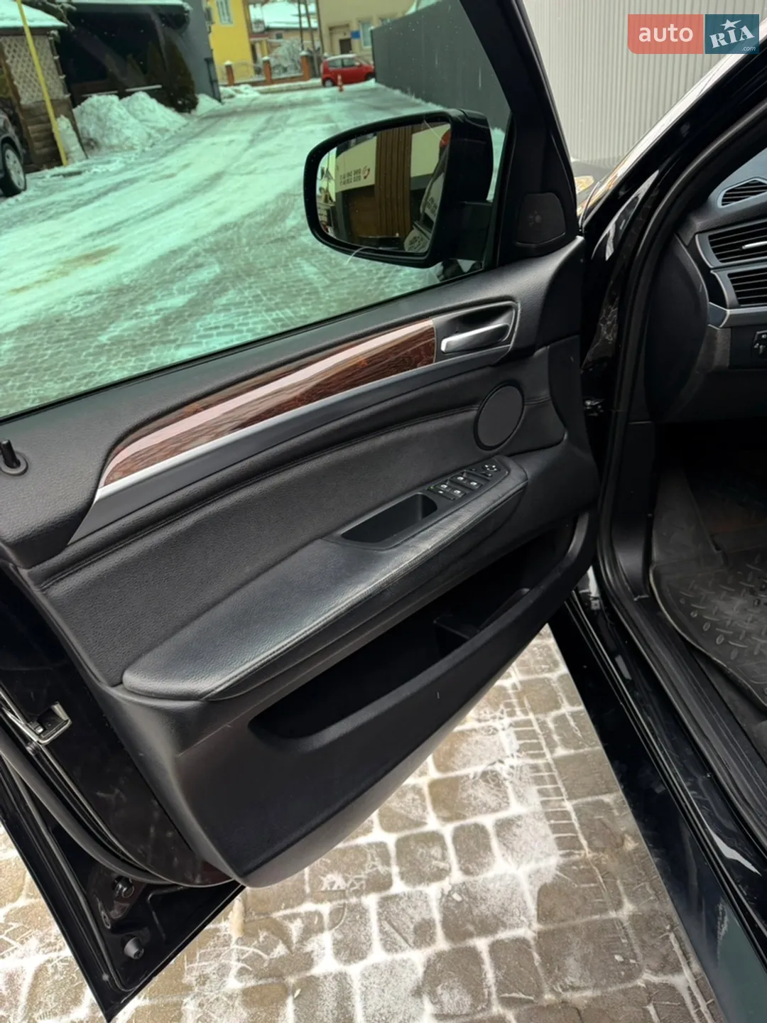 2011 BMW X6 - мініатюра 21