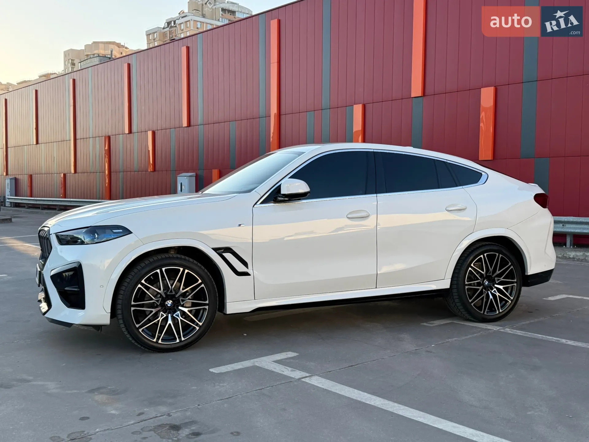 2020 BMW X6 - мініатюра 14