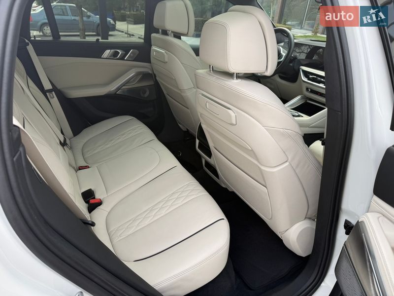 Внедорожник / Кроссовер BMW X6 2024 в Ужгороде