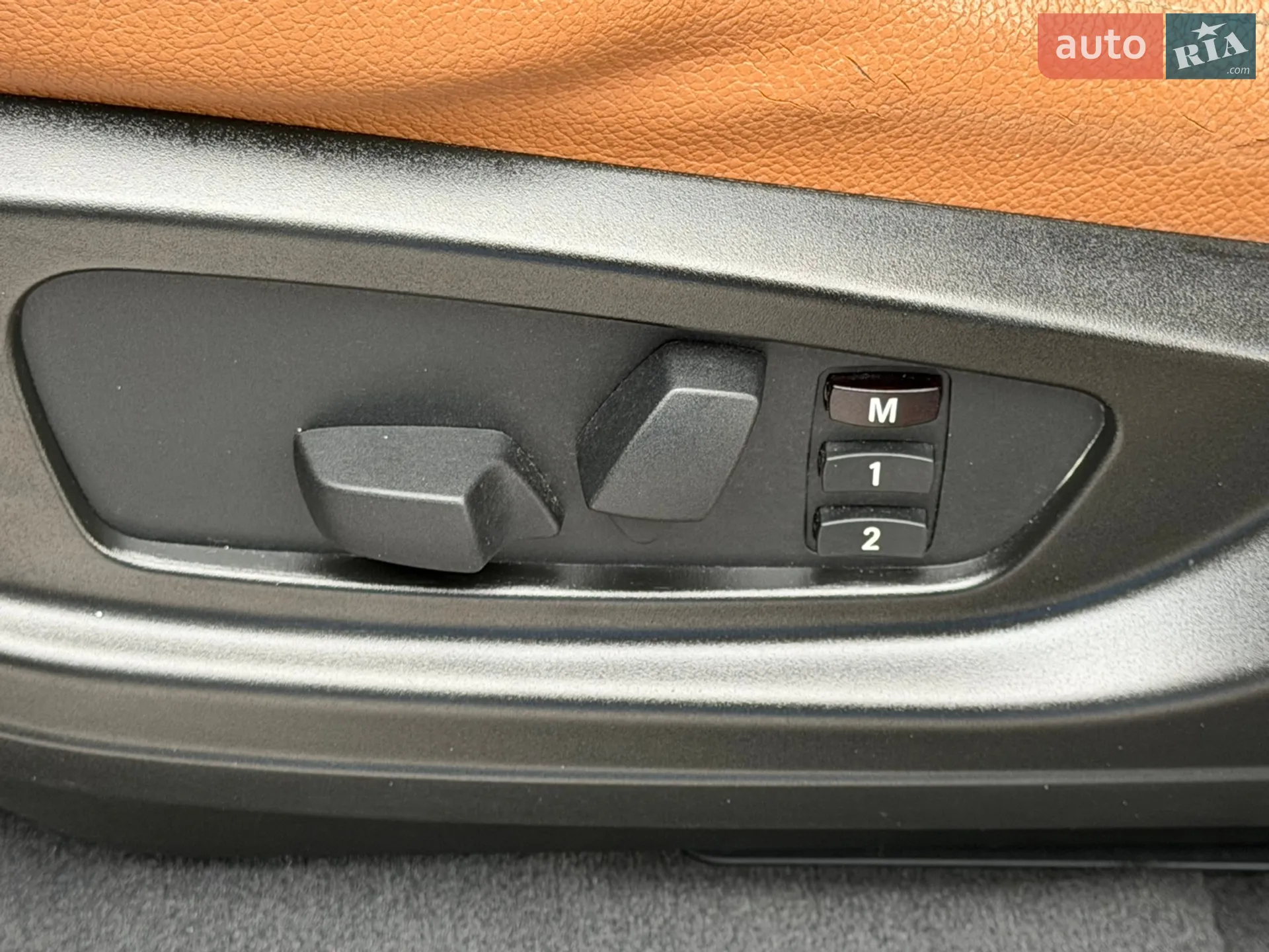 2011 BMW X6 - мініатюра 26