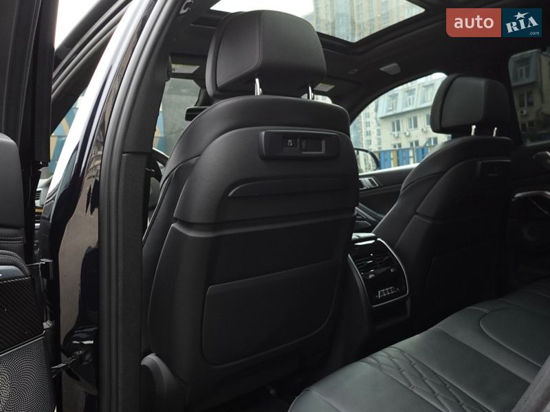 Внедорожник / Кроссовер BMW X6 2021 в Киеве