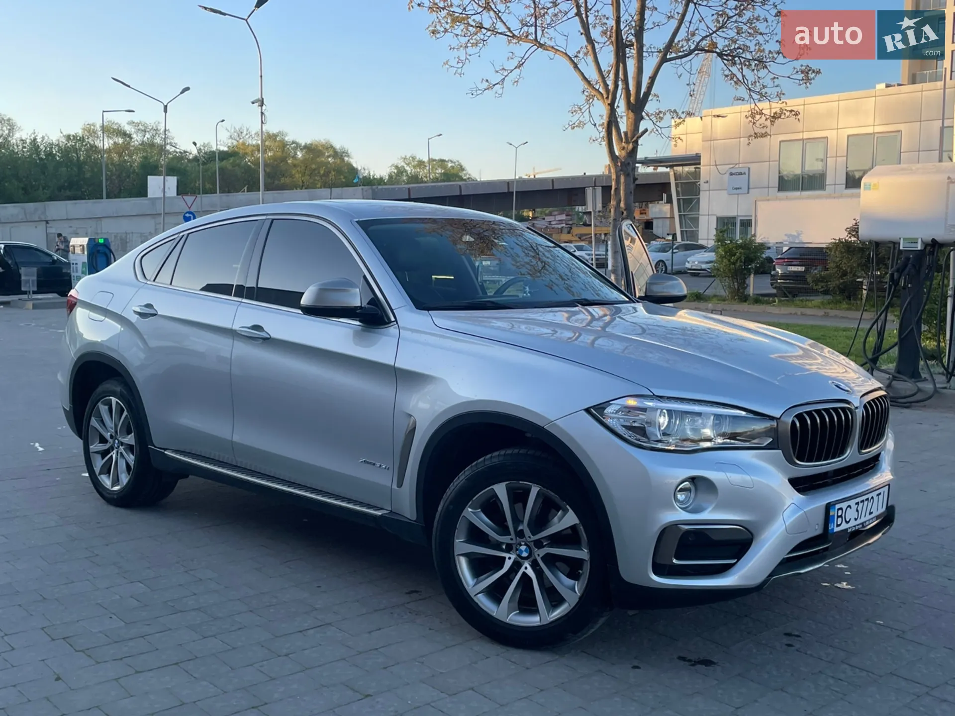 2015 BMW X6 - мініатюра 2