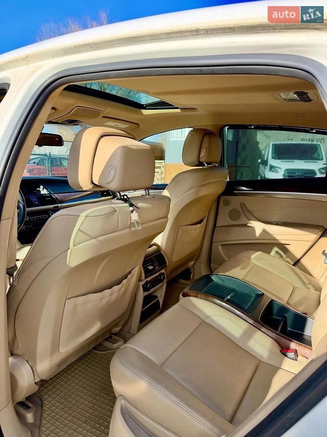 2010 BMW X6 - мініатюра 3