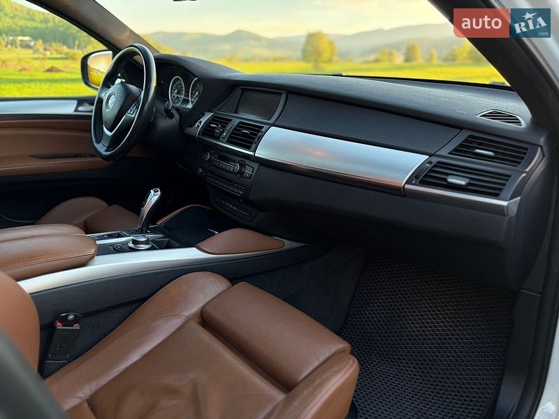 Внедорожник / Кроссовер BMW X6 2009 в Черновцах