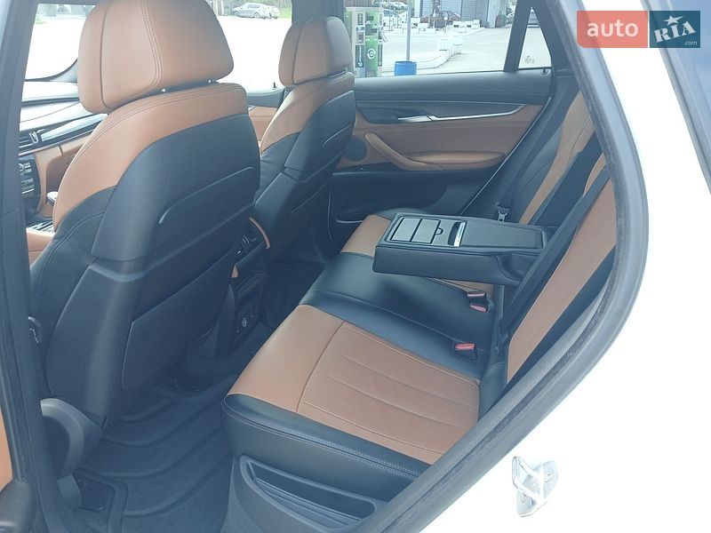 Внедорожник / Кроссовер BMW X6 2015 в Черновцах