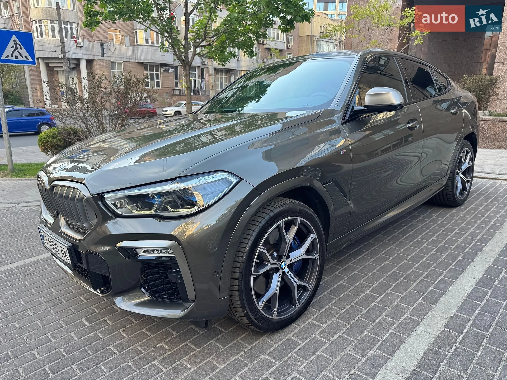 2021 BMW X6 - мініатюра 2