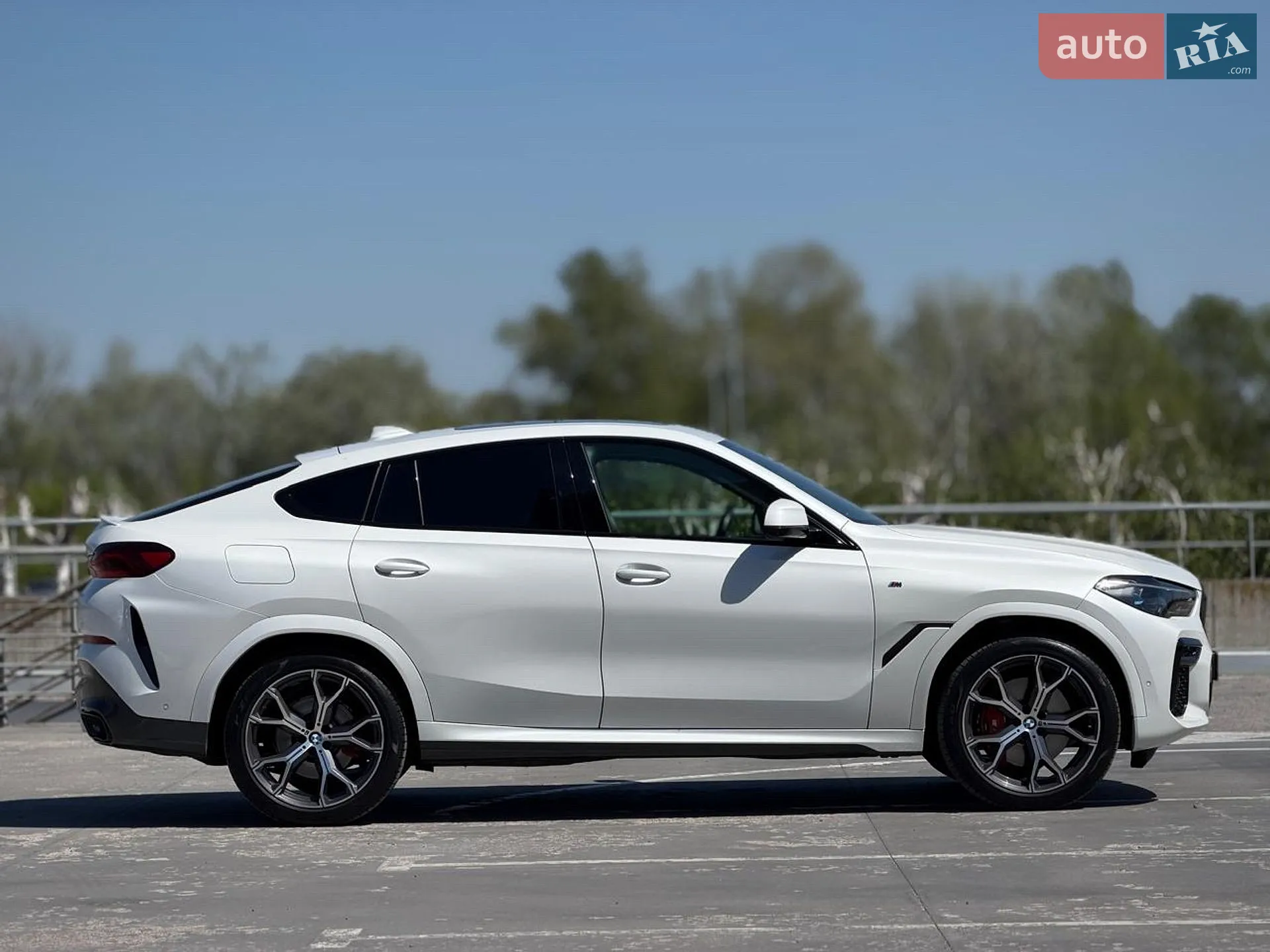 2022 BMW X6 - мініатюра 12