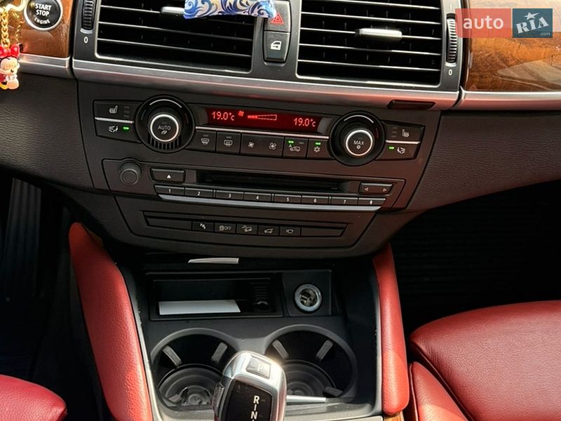 Внедорожник / Кроссовер BMW X6 2012 в Одессе