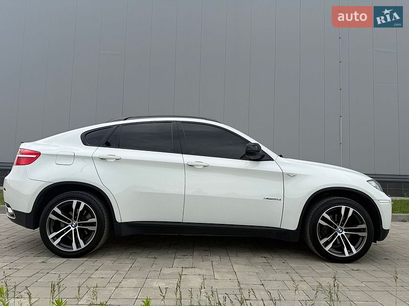 Внедорожник / Кроссовер BMW X6 2011 в Ровно