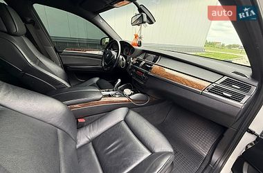 Внедорожник / Кроссовер BMW X6 2011 в Ровно