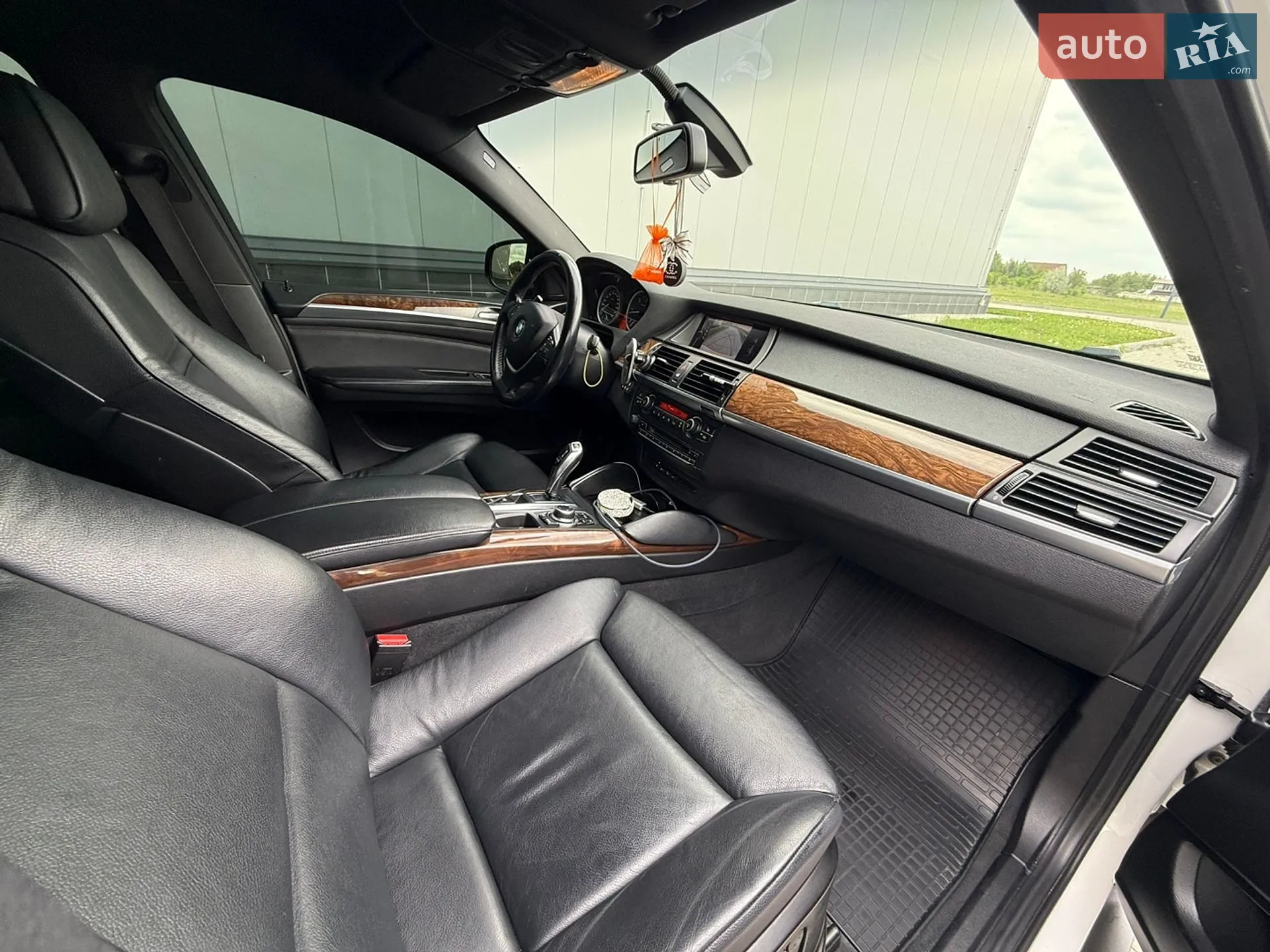 2011 BMW X6 - мініатюра 21