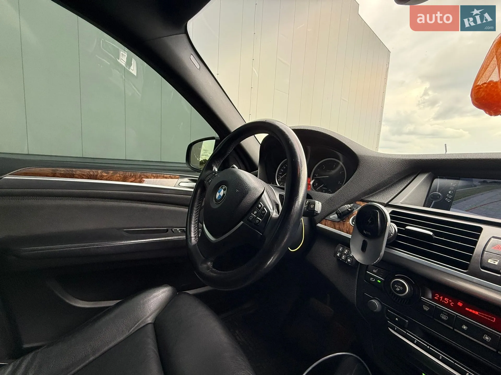 2011 BMW X6 - мініатюра 25