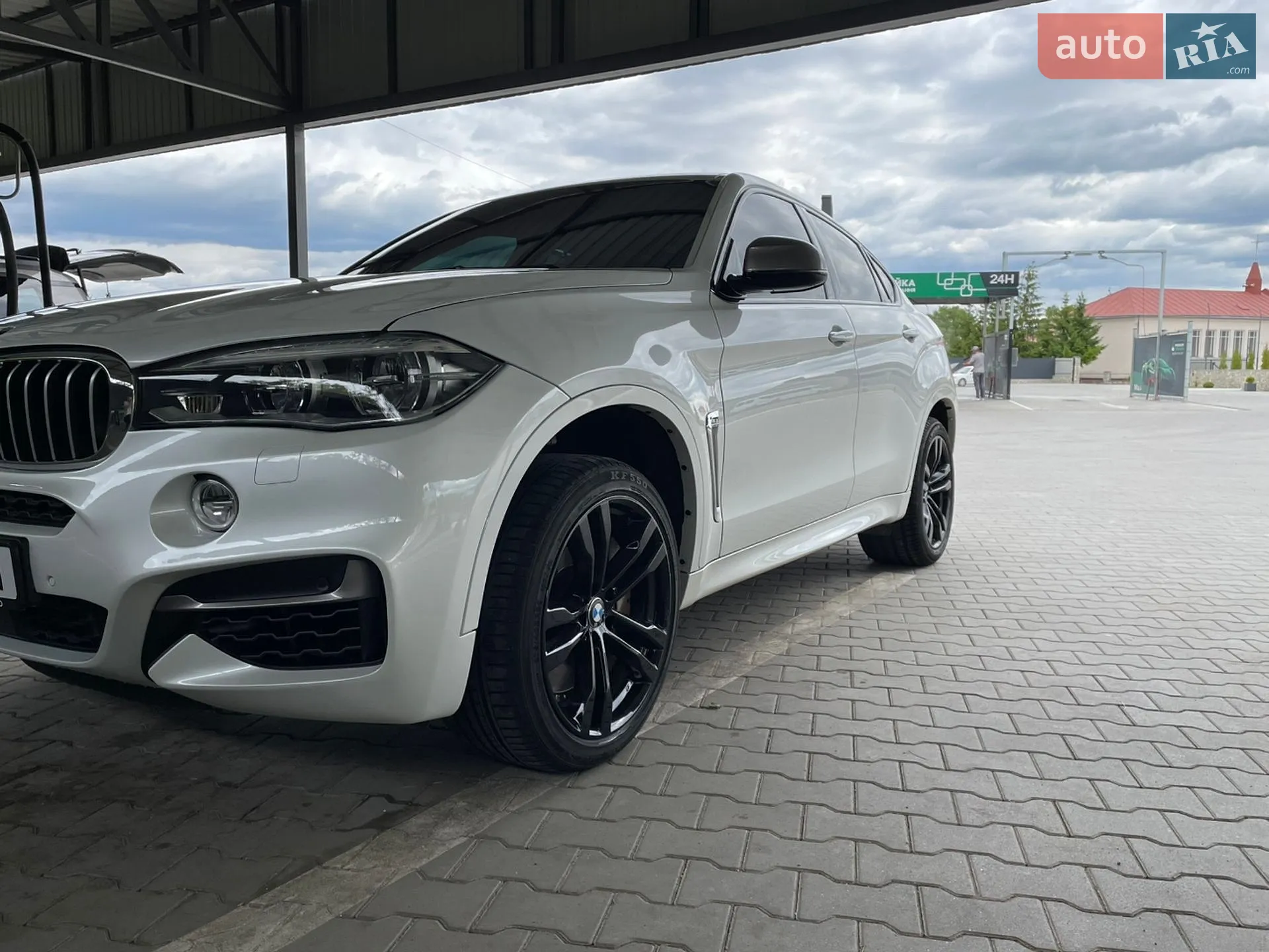 2015 BMW X6 - мініатюра 2