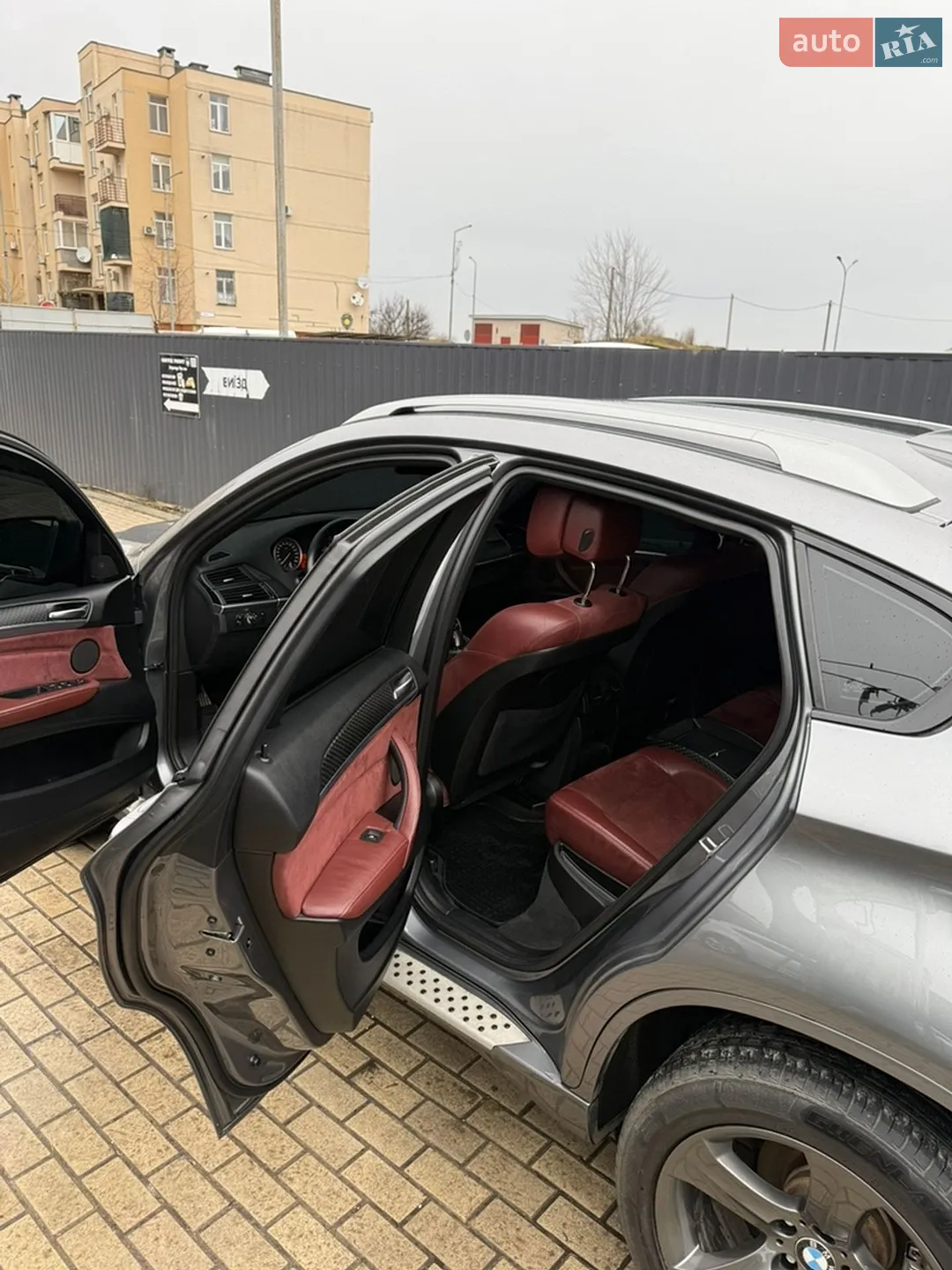 2010 BMW X6 - мініатюра 8
