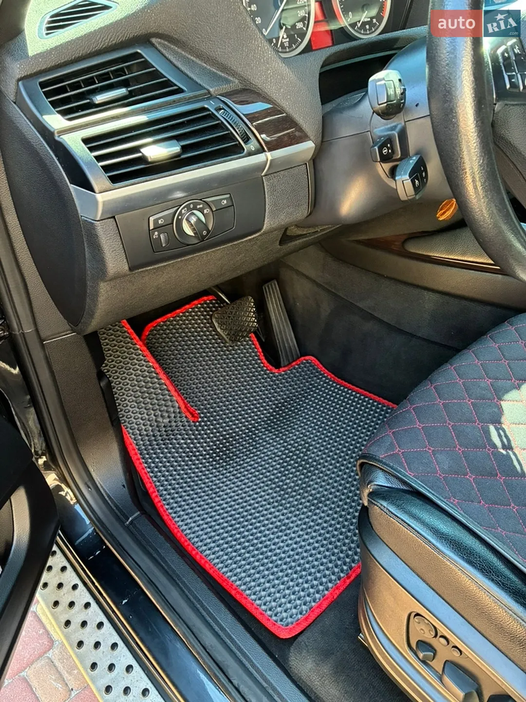 2011 BMW X6 - мініатюра 19