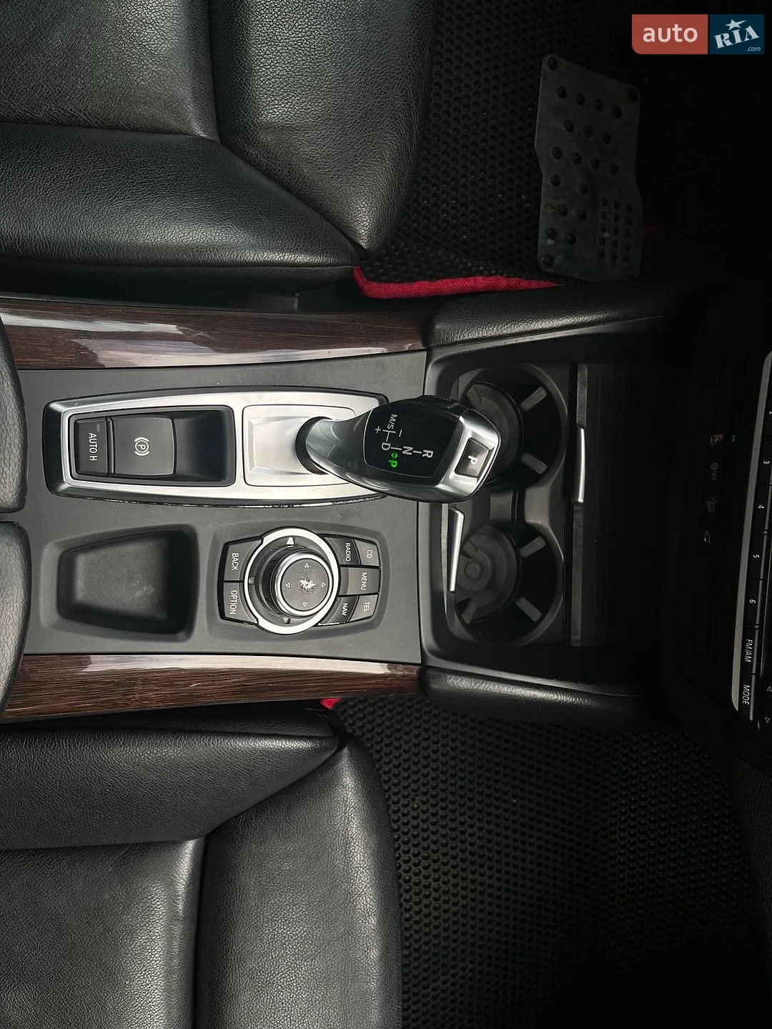 2010 BMW X6 - мініатюра 19