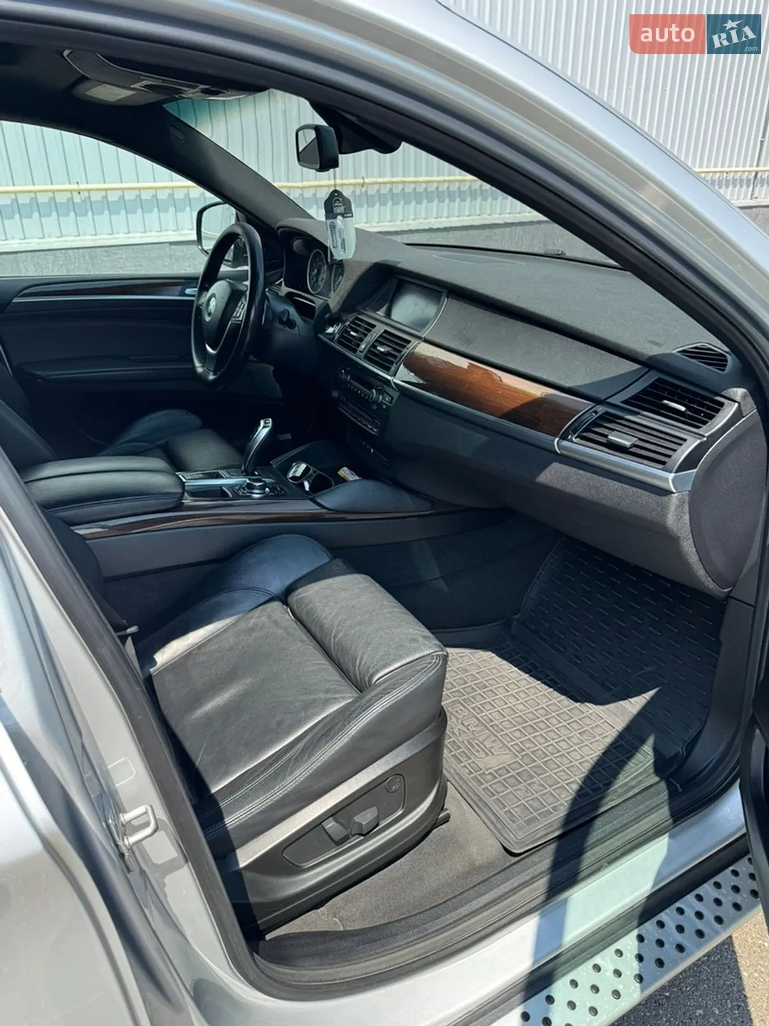 2011 BMW X6 - мініатюра 17
