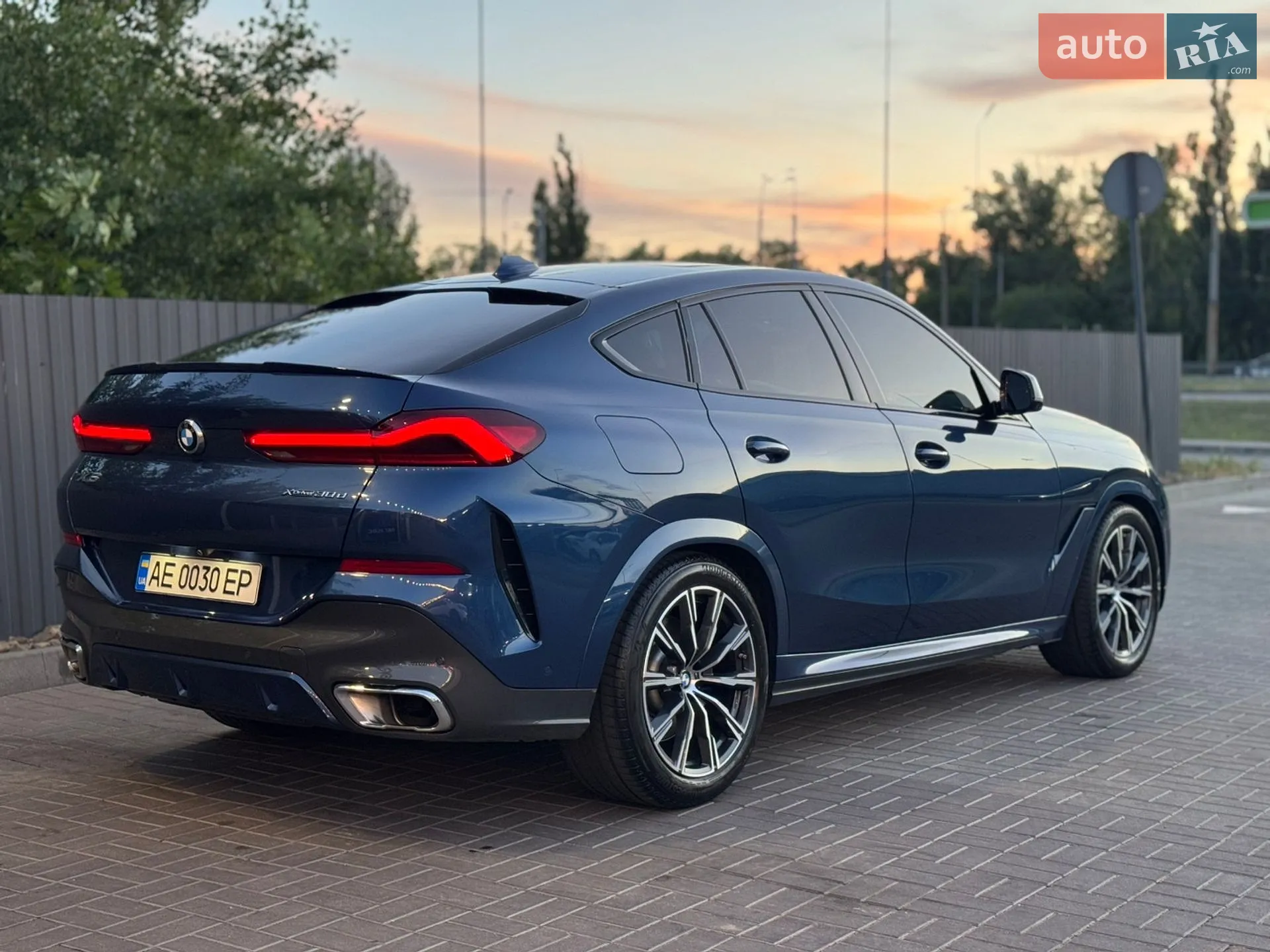 2020 BMW X6 - мініатюра 3