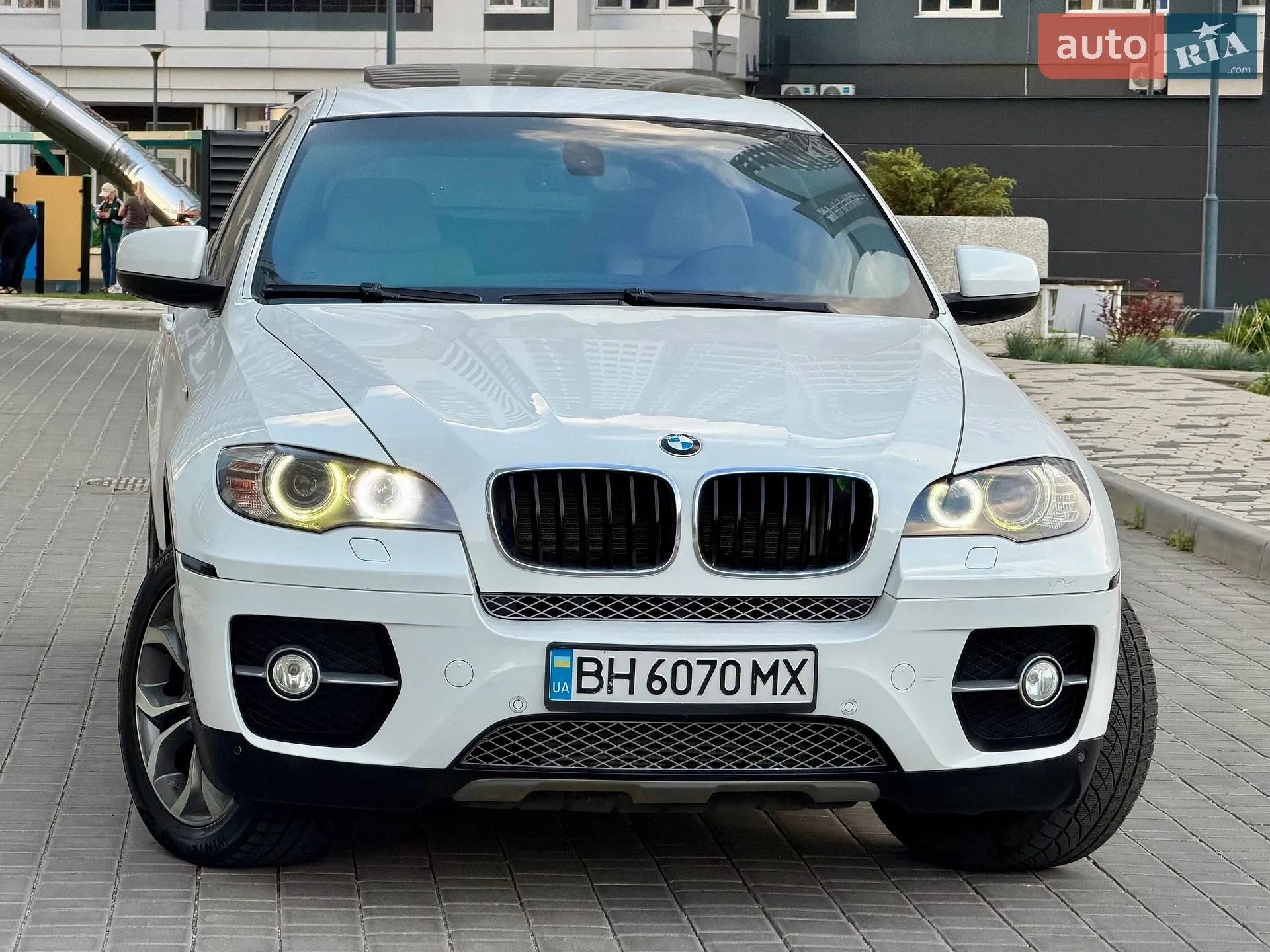 2010 BMW X6 - мініатюра 29