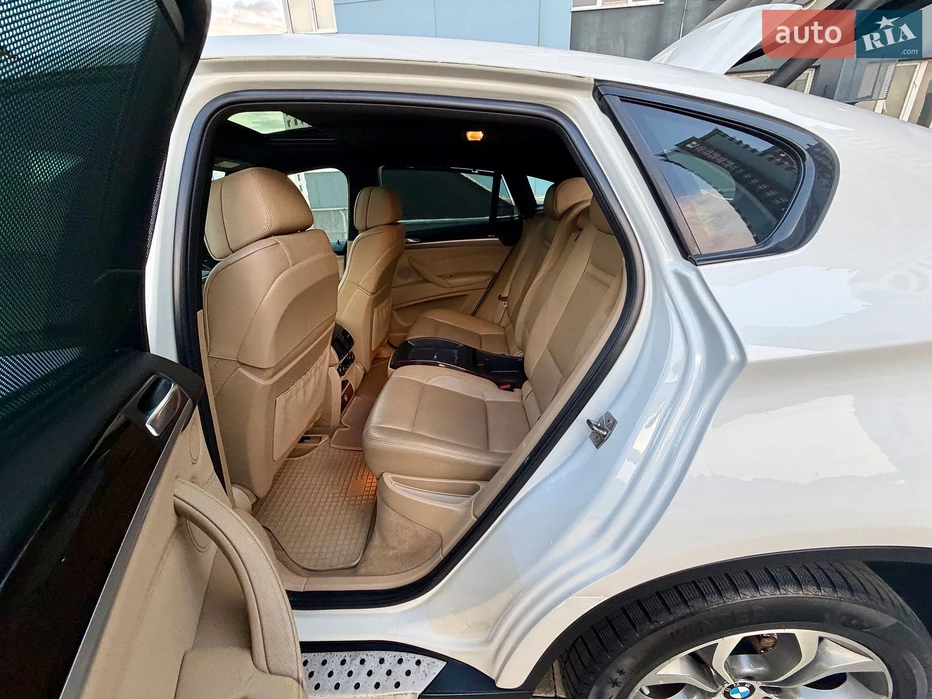 2010 BMW X6 - мініатюра 82
