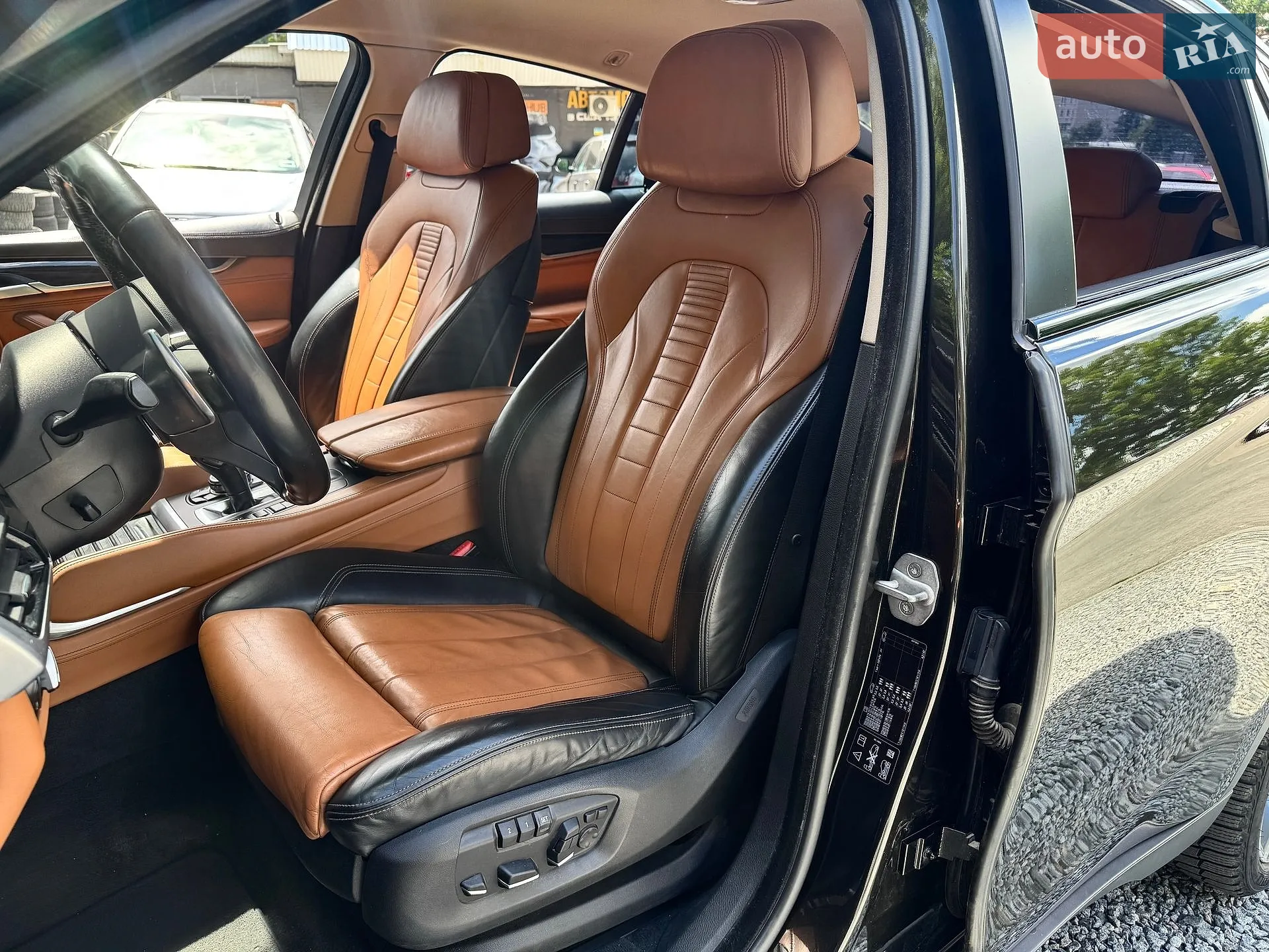 2015 BMW X6 - мініатюра 9
