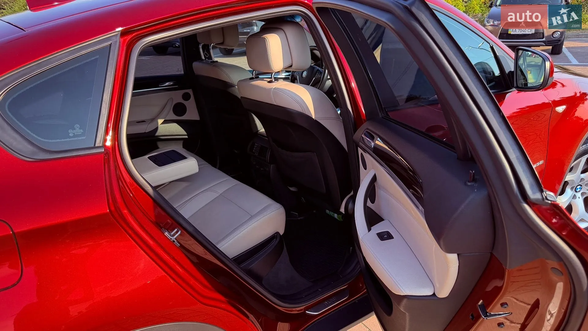 2011 BMW X6 - мініатюра 26