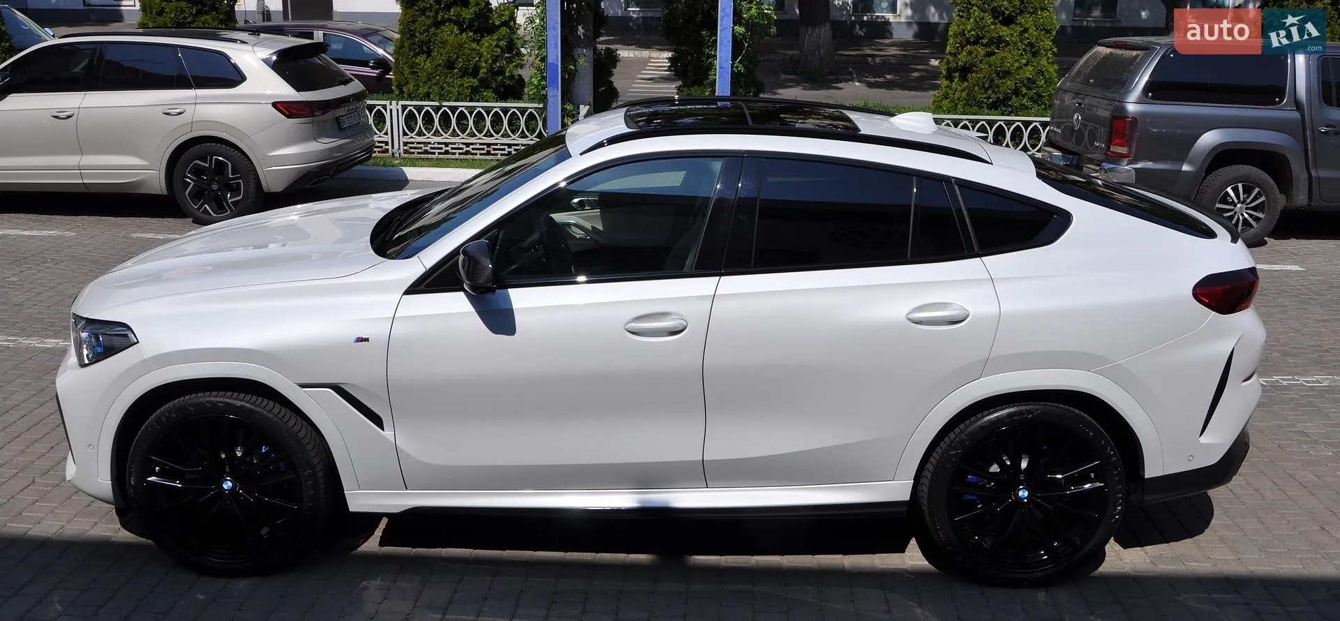 2020 BMW X6 - мініатюра 3