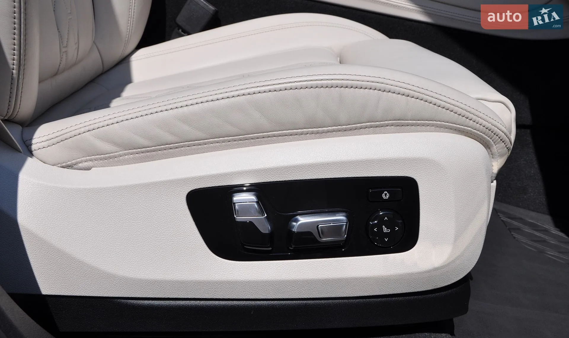 2020 BMW X6 - мініатюра 25