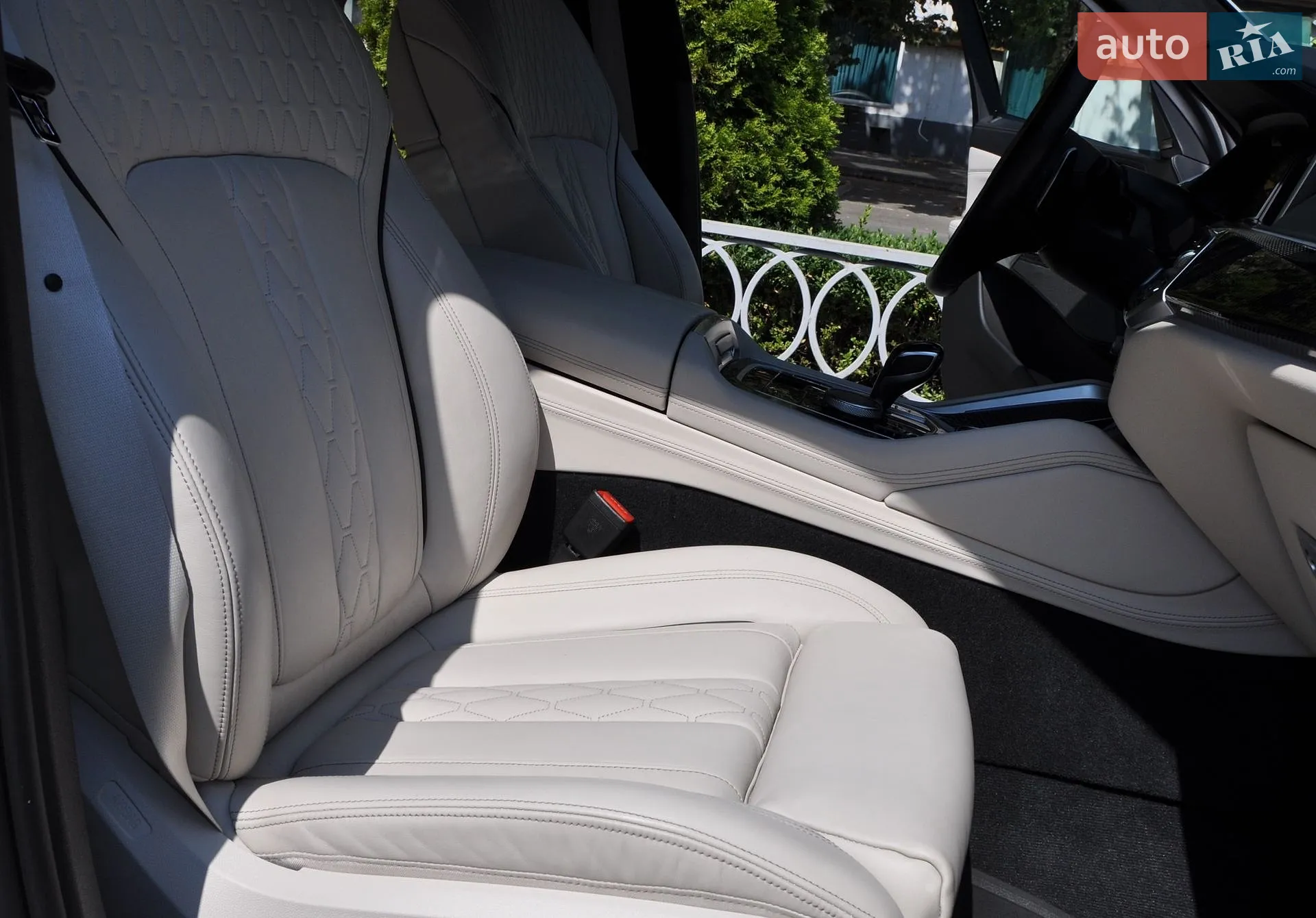 2020 BMW X6 - мініатюра 26