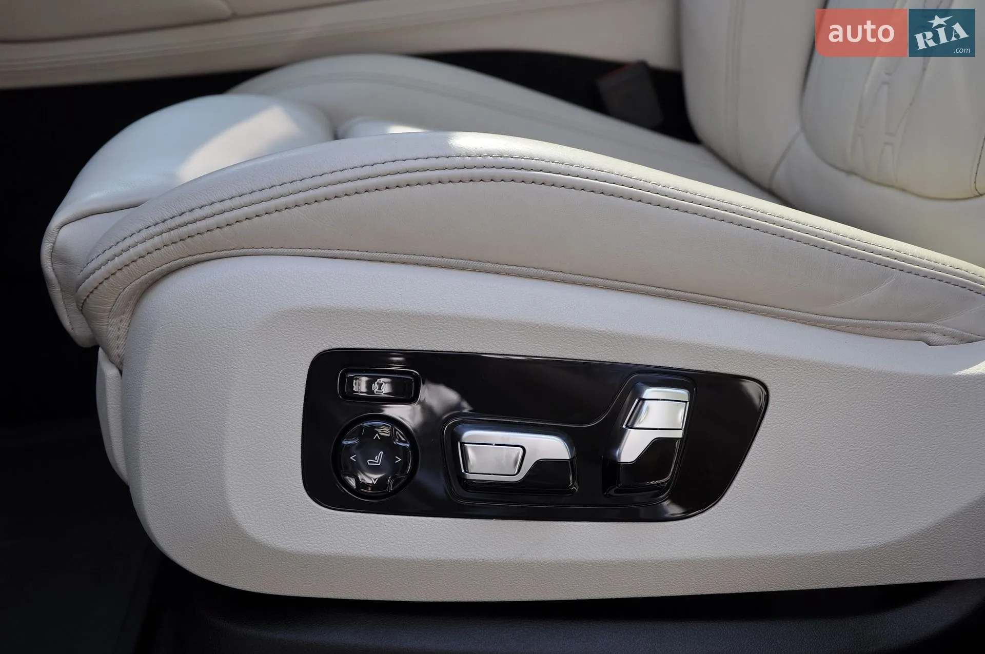 2020 BMW X6 - мініатюра 30