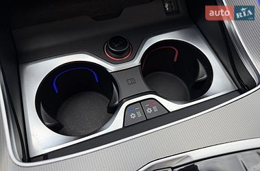 Внедорожник / Кроссовер BMW X6 2020 в Киеве