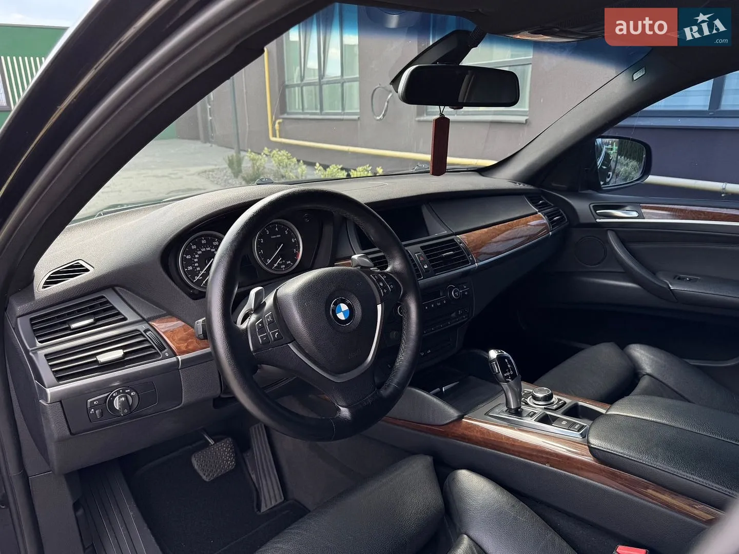 2010 BMW X6 - мініатюра 37