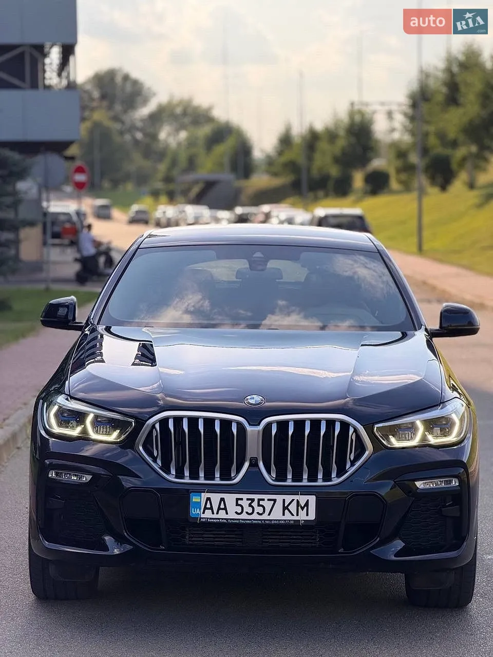 2021 BMW X6 - мініатюра 3