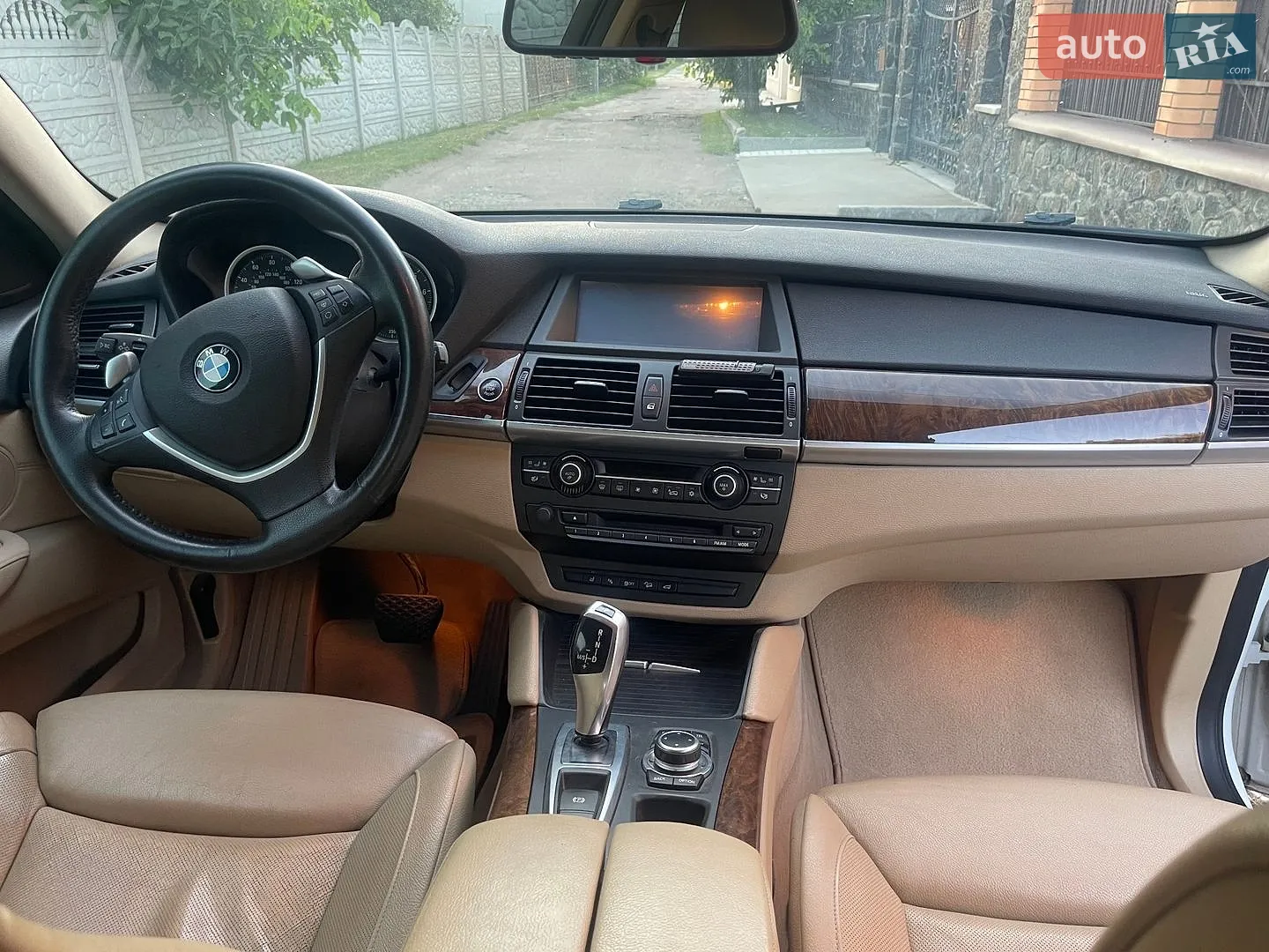 2011 BMW X6 - мініатюра 18