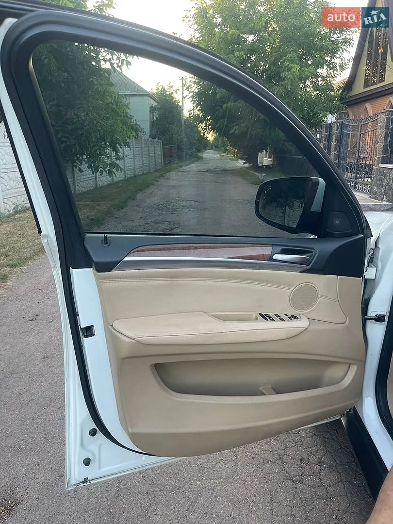 2011 BMW X6 - мініатюра 20
