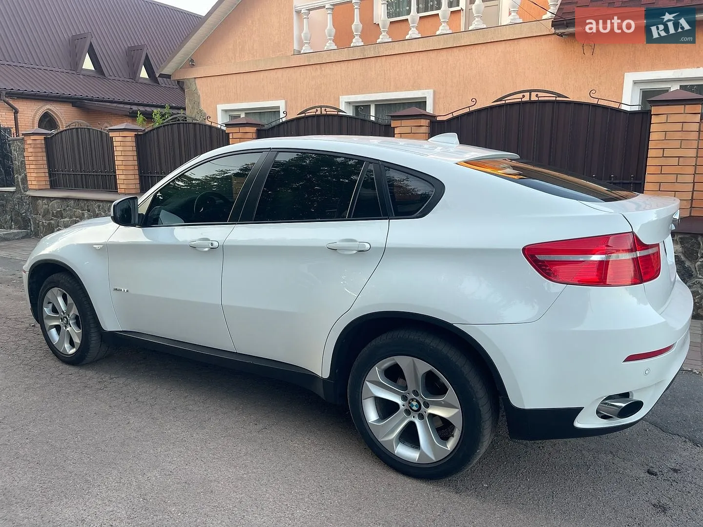 2011 BMW X6 - мініатюра 4