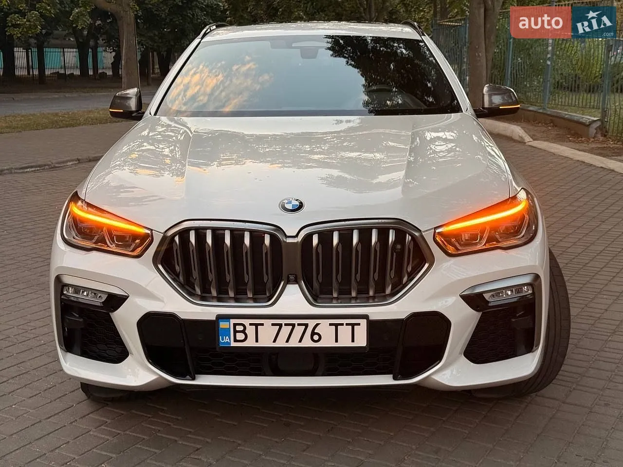 2020 BMW X6 - мініатюра 2