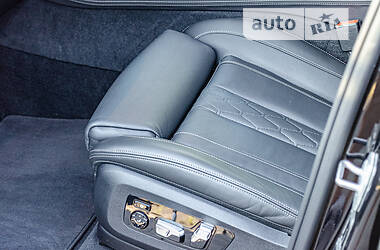 Внедорожник / Кроссовер BMW X7 2020 в 