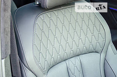 Внедорожник / Кроссовер BMW X7 2020 в 