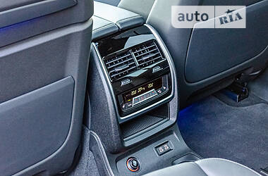 Внедорожник / Кроссовер BMW X7 2020 в 