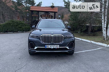 Позашляховик / Кросовер BMW X7 2020 в 