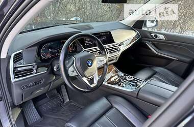 Позашляховик / Кросовер BMW X7 2019 в 